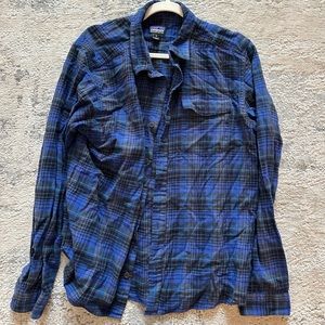 Patagonia Men’s Flannel, gently worn, size Small.